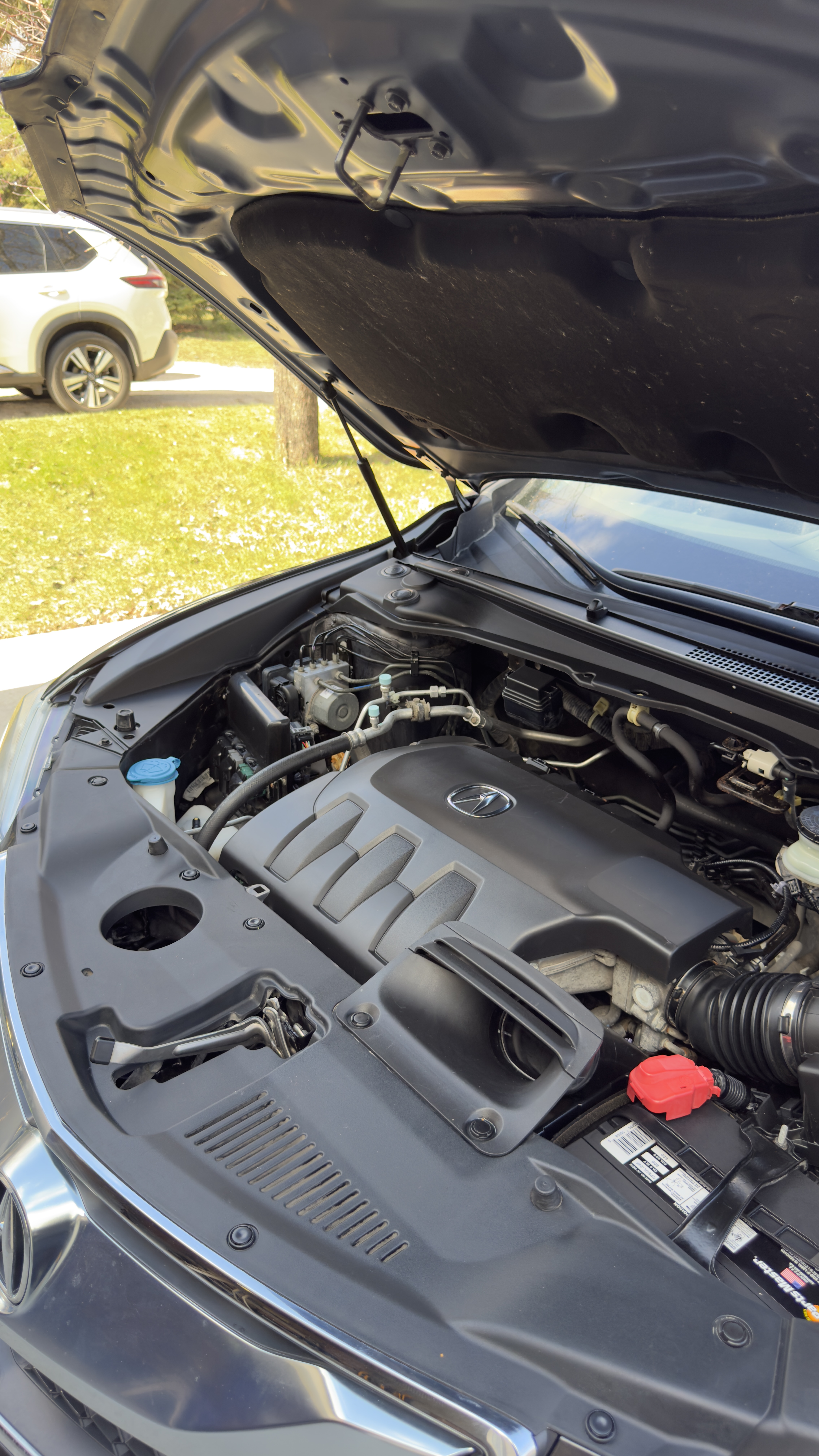 Acura MDX — Engine Bay Detail