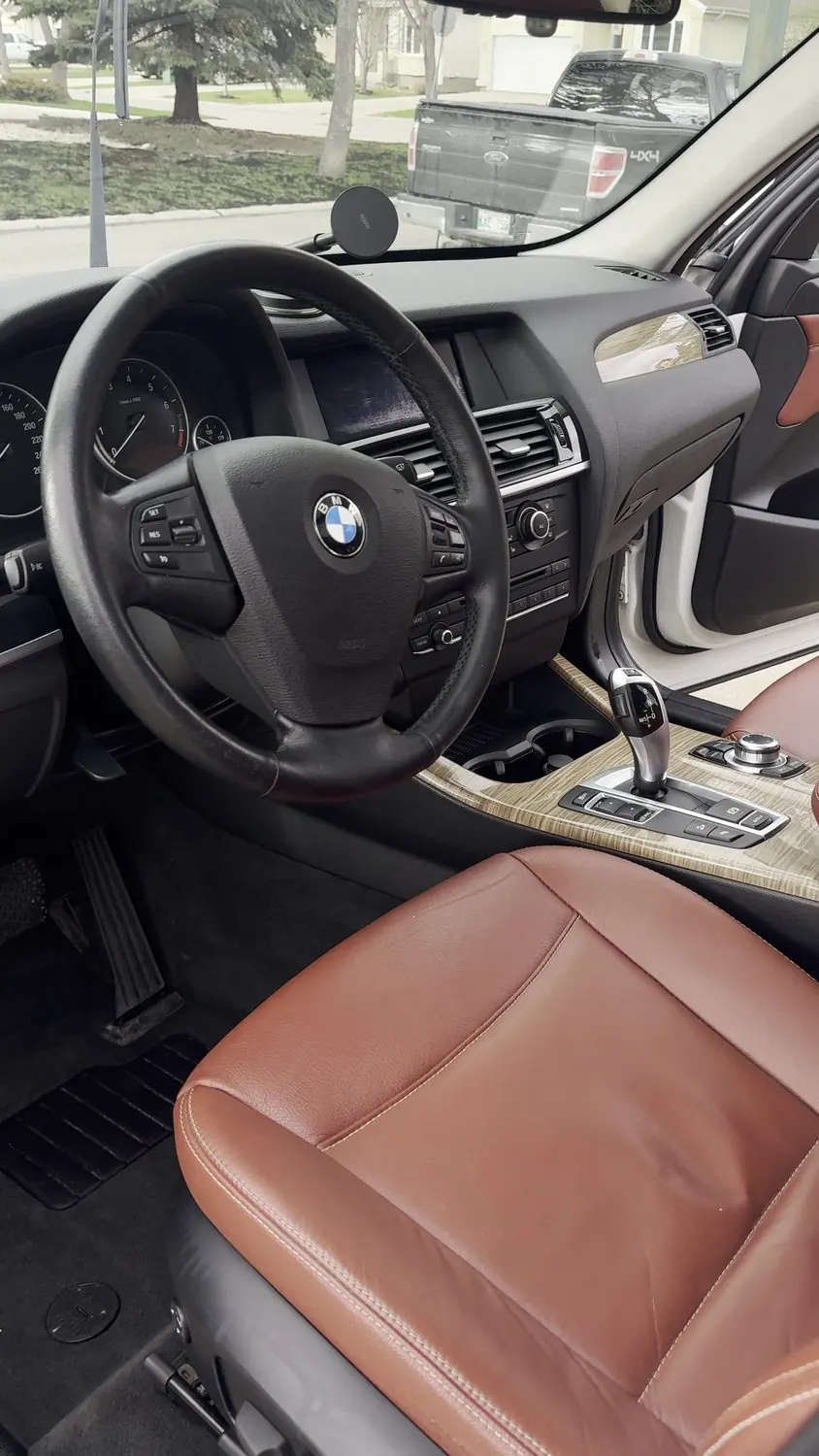 BMW X3 &mdash; Interior — after