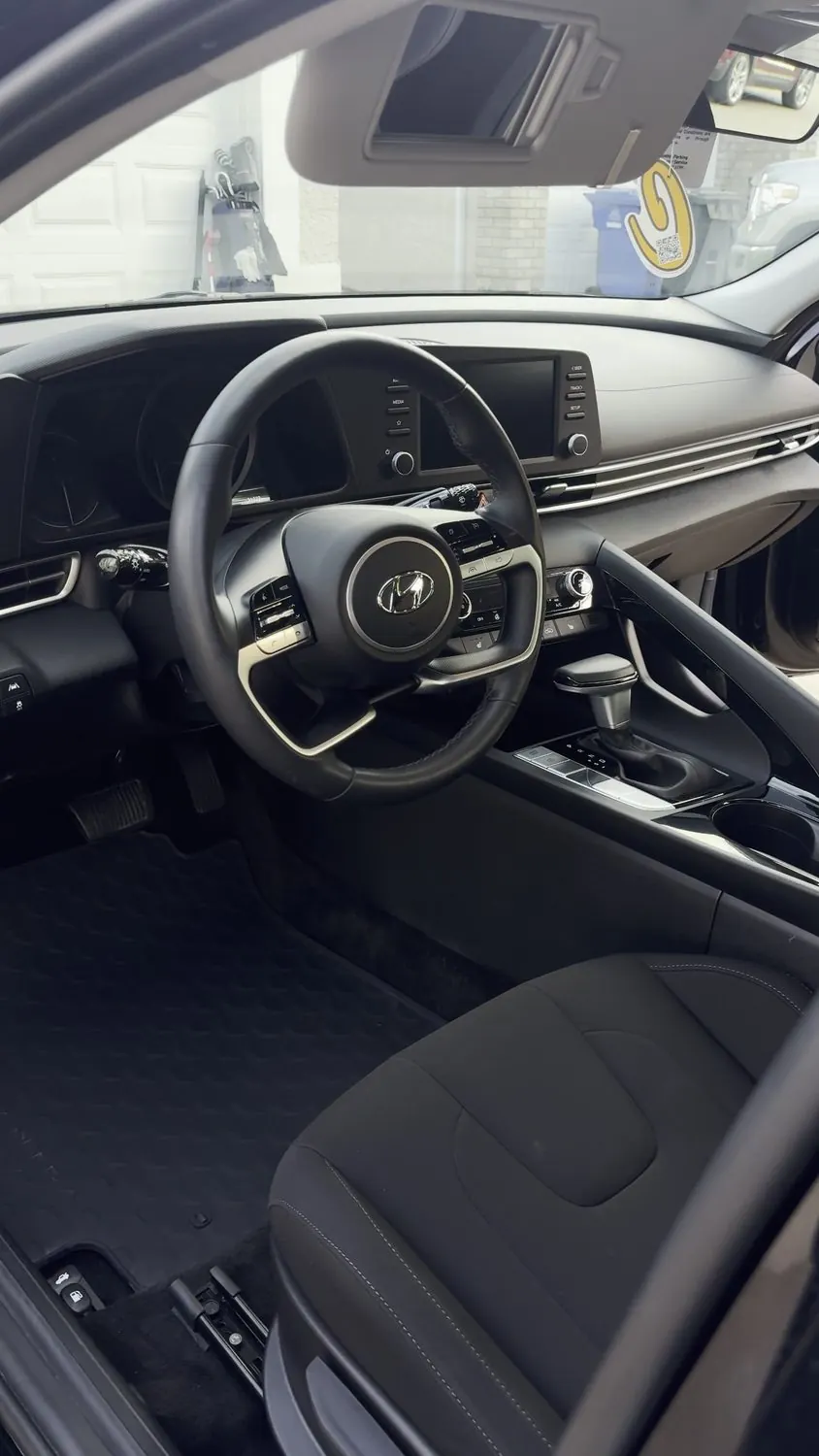 Hyundai Elantra &mdash; Interior — after