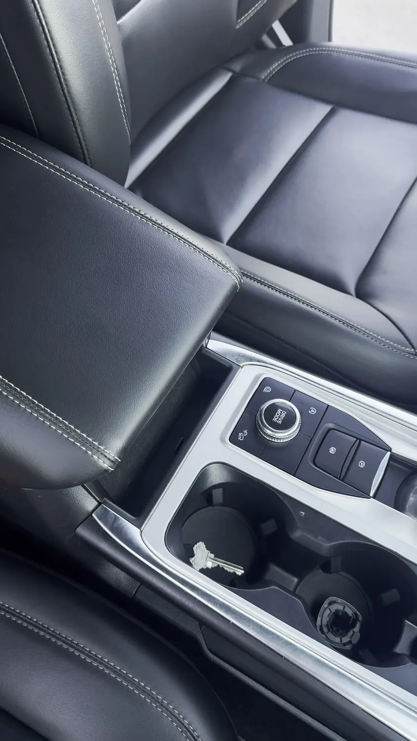 Ford Explorer &mdash; Console — after