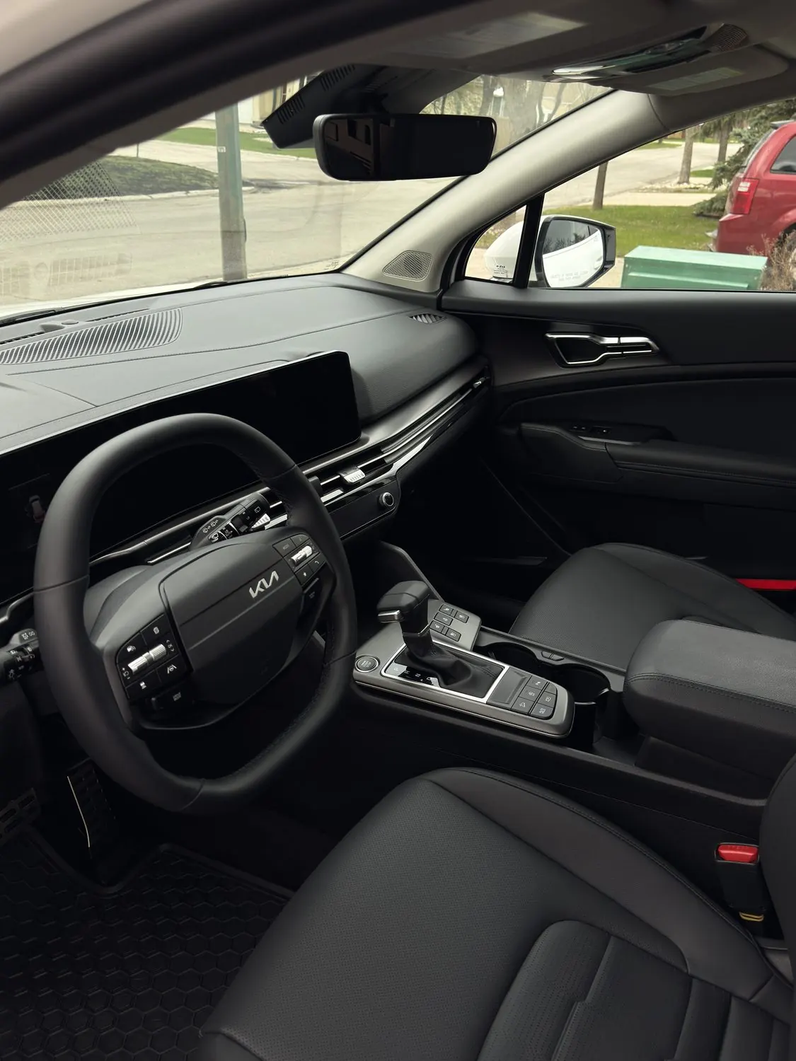 Kia Sportage &mdash; Interior — after